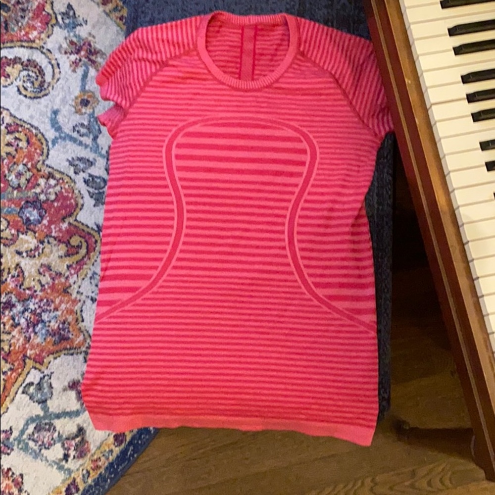 EUC Pink Striped Short sleeve Lululemon